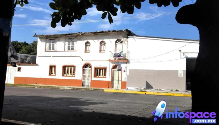 Ado Emilio Carranza - Col. Centro