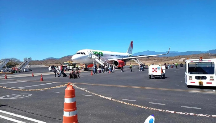 Aeropuerto Internacional Bahias De Huatulco Aeronave De Ala Fija - Santa María Huatulco