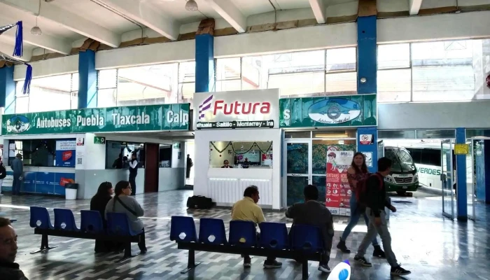 Autobuses Futura Y Transportes Frontera - Xicohténcatl