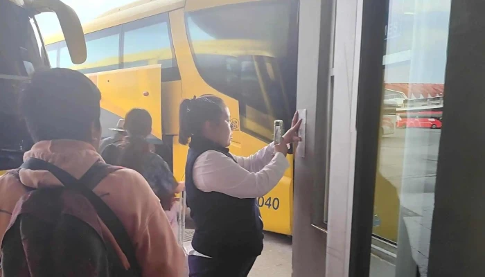 Autobuses Oro Terminal Poniente -  Promocion - Heroica Puebla de Zaragoza
