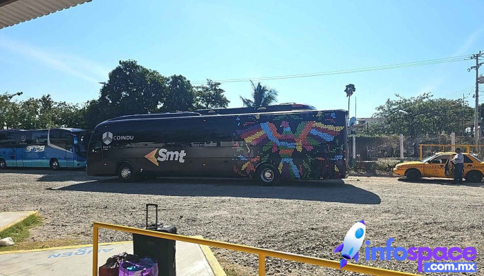 Autobuses Trail Travel -  Autobus - Juchitán de Zaragoza