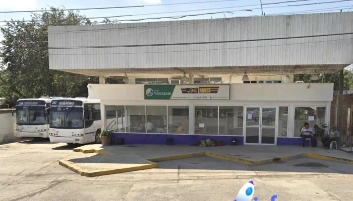 Autobuses Vencedor, estación Ébano - Obrera
