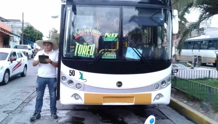 Base De Camiones Tepotzotlan Toreo Cuatro Caminos Automovil - Tepotzotlán