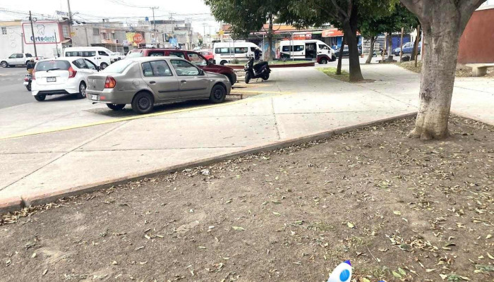 Base De Combis/Autobuses - Ojo De Agua