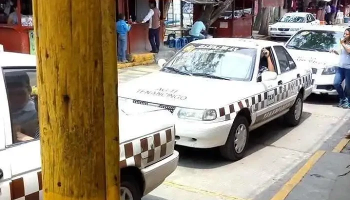Base De Taxis Alameda 2000 Ac Tenancingo   Toluca Automovil - La Trinidad
