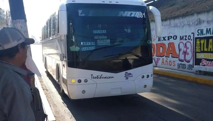 Bus Stop San Sebastian -  Publicidad - San Sebastián Xolalpa