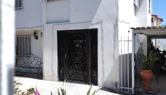 Consultores Y Socio S A De C V Del Propietario - Los Mochis