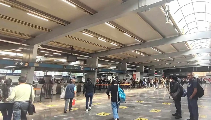 Cuatro Caminos -  Comentarios - Ciudad de México