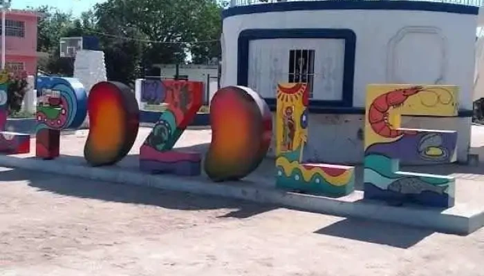 El Pozole - El Pozole