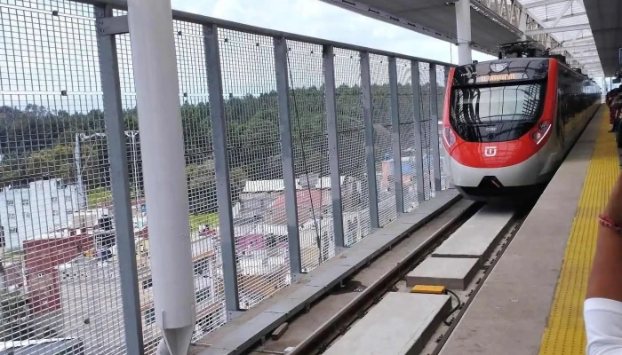 Estacion Zinacantepec  Tren Interurbano Mexico Toluca  Timt Estacion De Ferrocarril - Toluca de Lerdo