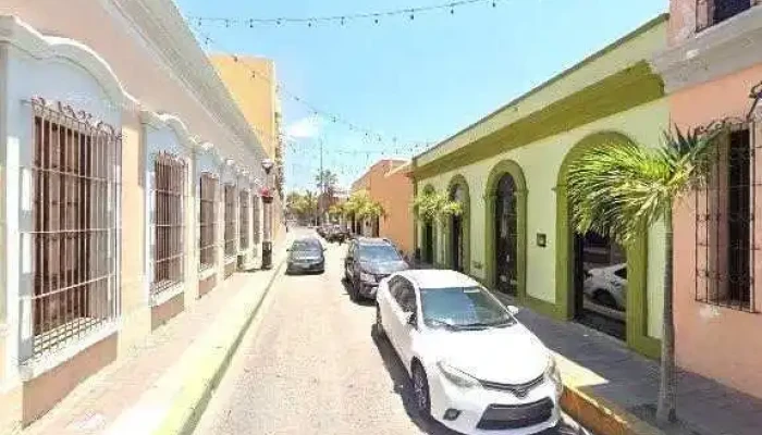 Flores Quezada Ramiro Licenciado -  Telefonodeg - Mazatlán
