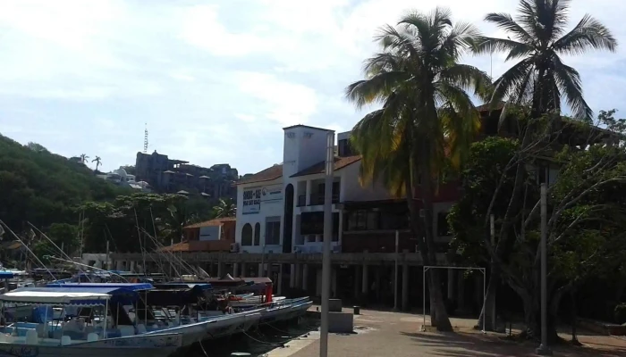 Huatulco crusie ship terminal - Crucecita