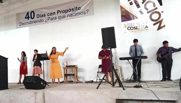 Iglesia Apostolica - San Francisco De Tacuichamona