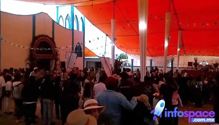 Iglesia De Rancho Alegre -  Videos - Rancho Alegre