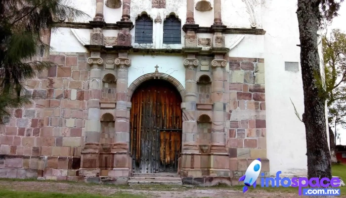 Iglesia De San Pedro Topiltepec -  Iglesia - San Pedro Topiltepec