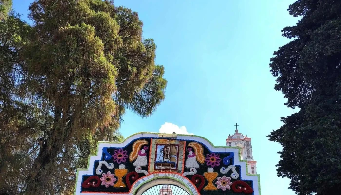 Iglesia San Lorenzo Huehuetitlan - Santiago Tianguistenco De Galeana