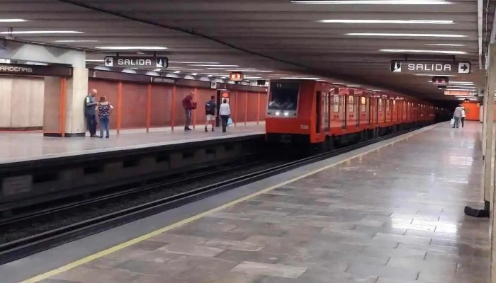 Lazaro Cardenas Tren - Ciudad de México