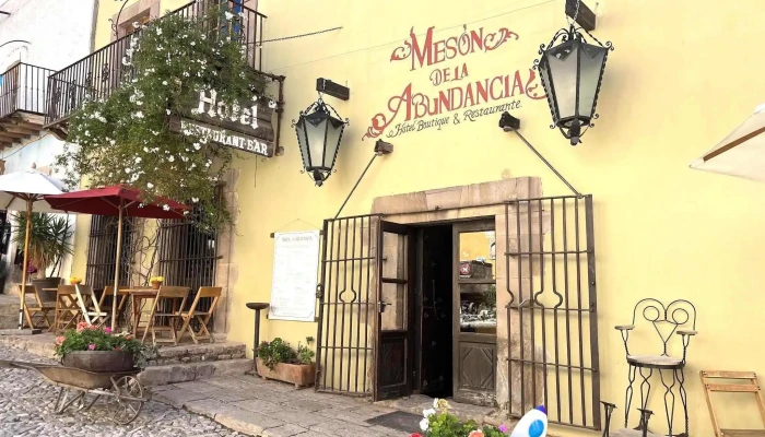 Mesón de la Abundancia - 78550 Real De Catorce