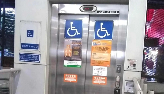 Metro Cuatro Caminos -  Fotos - Naucalpan de Juárez
