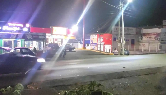 Oxxo terminal de los Tuxtlas - 95730 San Andrés Tuxtla