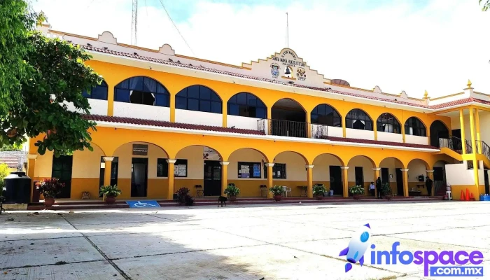 Parada De Pasajeras De Huazolotitlan A Pinotepa Jamiltepec Morelos Descuentos - Santa María Huazolotitlán