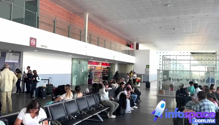 Primera Plus Aeropuerto -  Videos - Venustiano Carranza, Ciudad de México