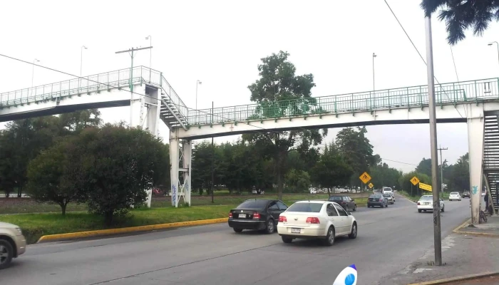 Puente Peatonal A La Altura De Nestle -  Direccion - Santa Ana Tlapaltitlán
