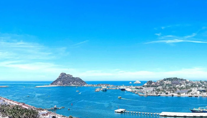 Puerto De Mazatlan -  Donde - Mazatlán