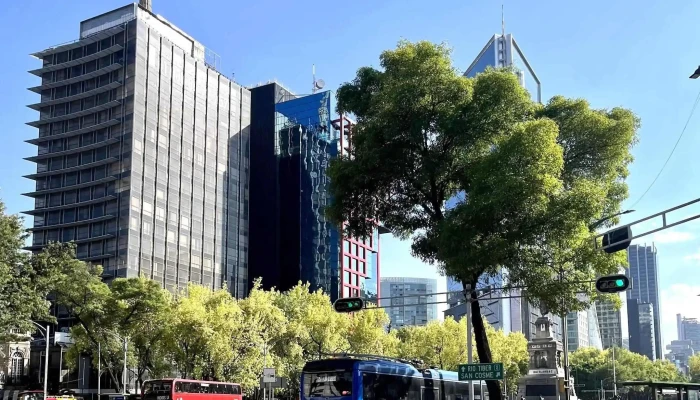 Reforma -  Insurgentes Punto Kolors Direccion - Cuauhtémoc, Ciudad de México