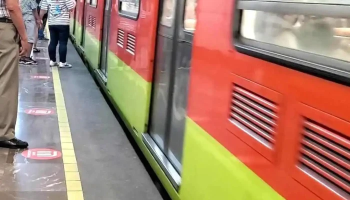 San Juan De Letran Parada De Tren Subterraneo - Ciudad de México