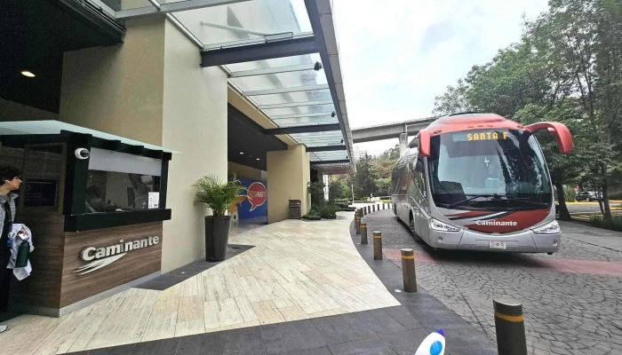 Taquilla Caminante Santa Fe -  Autobus - Álvaro Obregón, Ciudad de México