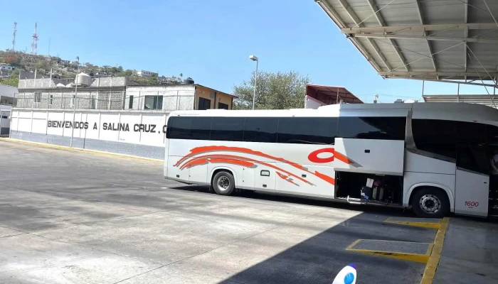Terminal Ado Salina Cruz Barcelona Bus Turistic - Salina Cruz
