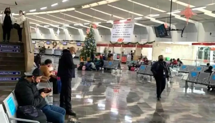 Terminal Central Del Sur -  Lobby - Coyoacán, Ciudad de México