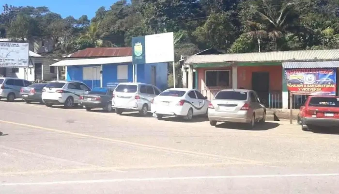 Terminal Crucero Sitalá, Bachajon y San Cristóbal de las Casas Chiapas "otmiach" - Bachajón