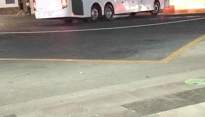 Terminal De Autobuses Costa Line -  Videos - Taxco de Alarcón