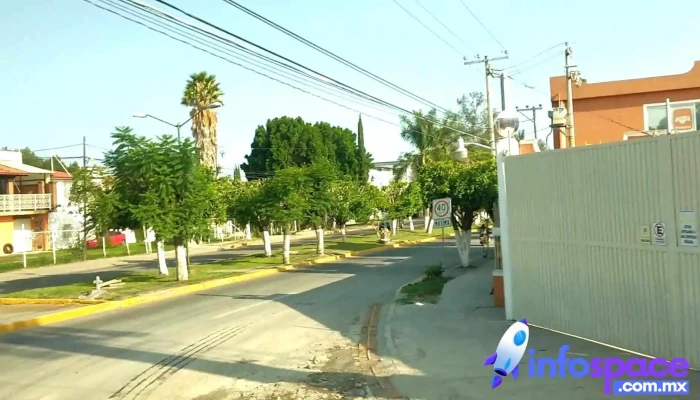 Terminal De Autobuses De Ixtapan De La Sal -  Videos - Ixtapan de la Sal