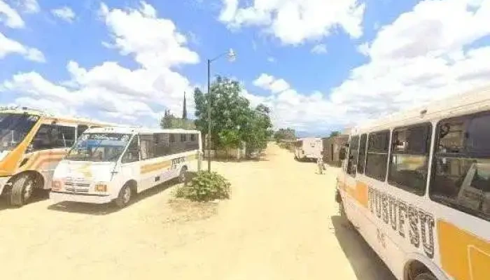 Terminal De Autobuses Miahuatlan Centro -  Zona - Col. la Soledad