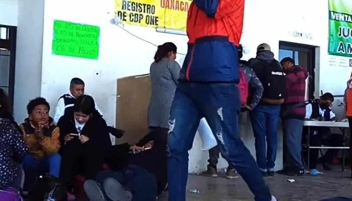 Terminal De Autobuses Para Migrantes -  Videos - Juchitán de Zaragoza