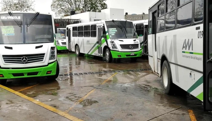 Terminal De Autobuses Urbanos Tula -  Numero - Tula de Allende