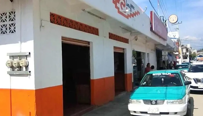 Terminal Lineas Unidas Videos - San Pedro Pochutla