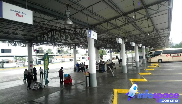 Terminal Terrestre Potosina -  Automovil - San Luis Potosí