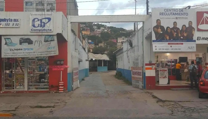 Transportadora Turistica Y De Pasaje Mixteca Baja -  Automovil - Oaxaca de Juárez