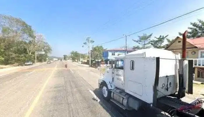 Union De Camioneros De San Juan Guichicovi -  Cerca De Mideg - Boca del Monte
